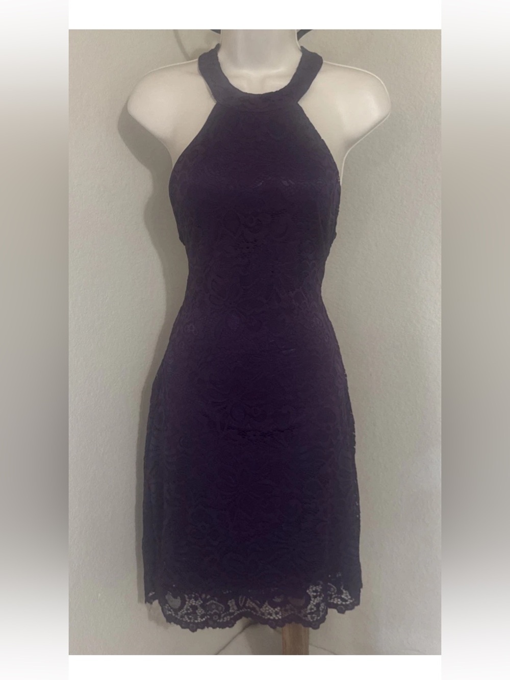 Purple Lace Halter Dress — Floral Bodycon — Elegant Evening Wear